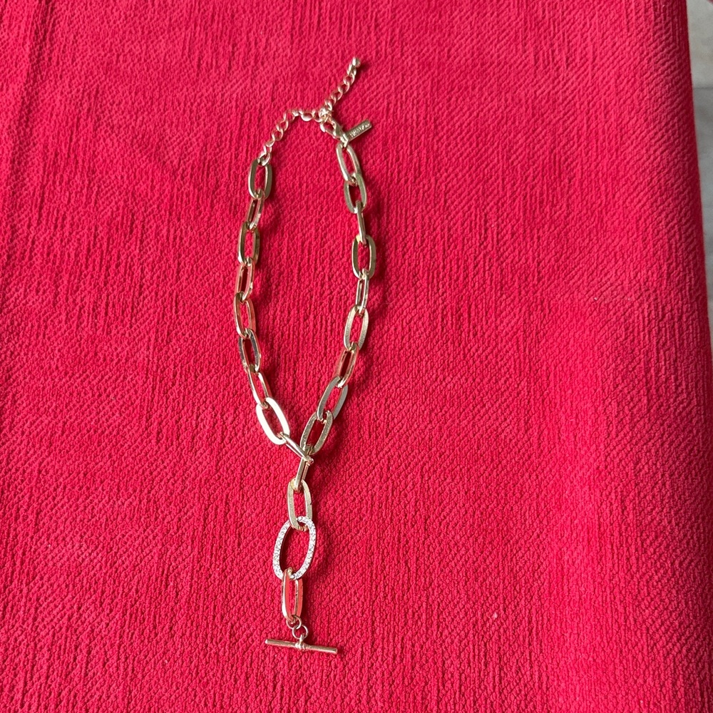 Elegant Gold Colored  Necklace with Toggle Clasp and Polished Finish